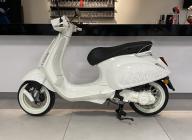 VESPA SPRINT 50 édition ultra rare Justin Bieber neuf 0KM sous garantie 