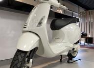 VESPA SPRINT 50 édition ultra rare Justin Bieber neuf 0KM sous garantie 