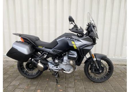 MOTO GUZZI STELVIO